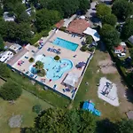 Camping Mobil Spacieux Avec Terrasse Pour 6 Personnes - Api-1-52-1438 Sainte-Eulalie-en-Born